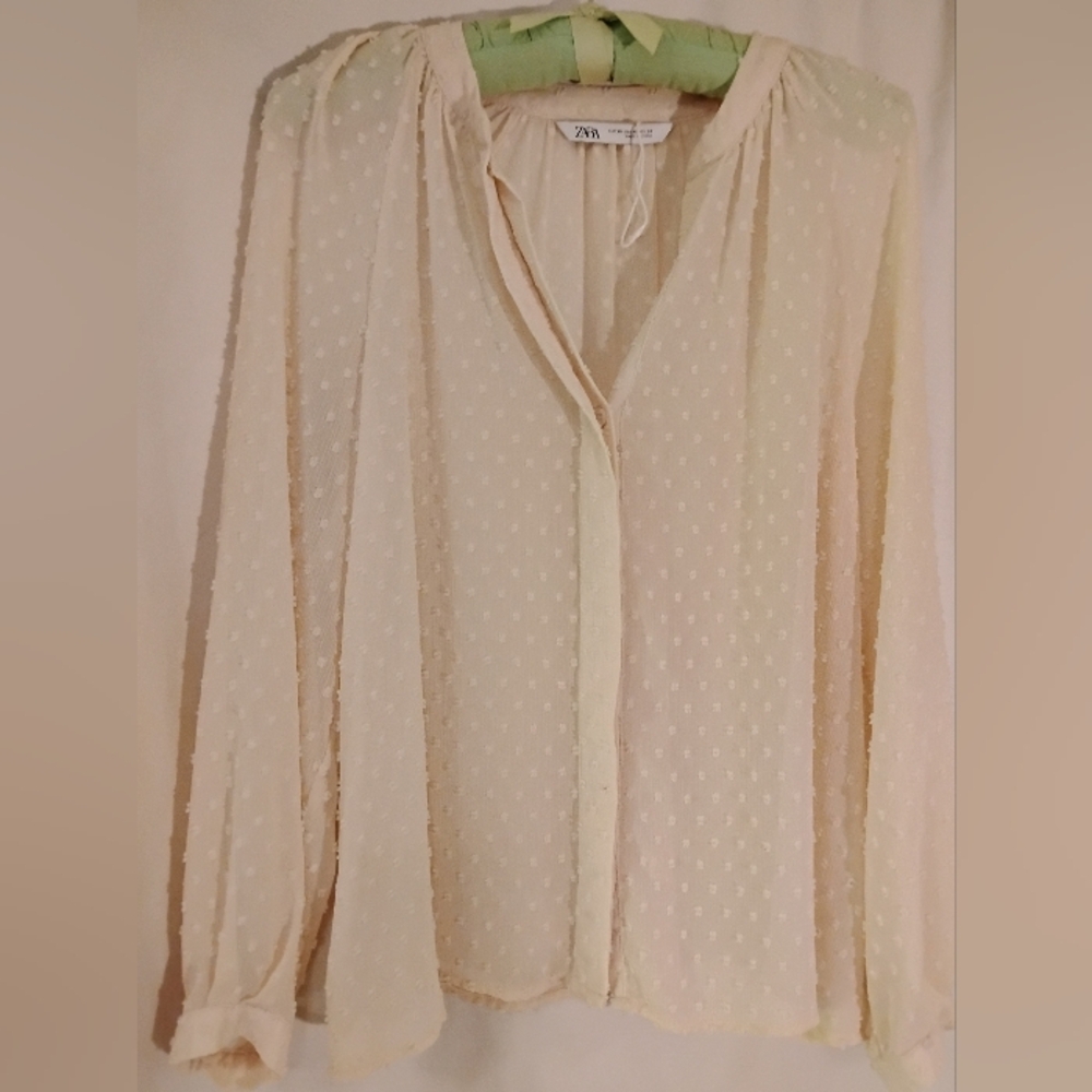 New Zara Cream Sheer And Dots Size S Gorgeous Lightweight Shirt